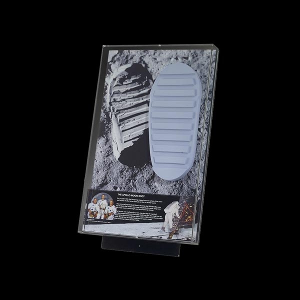 Moon Boot Presentation Display